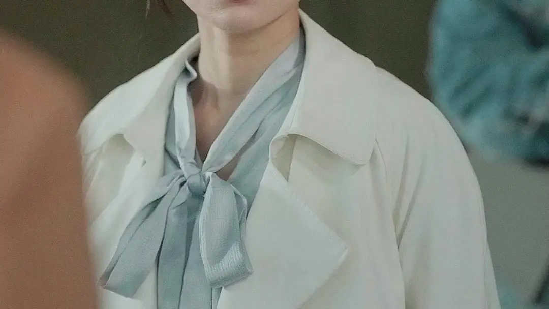 Thief Under Roof: When the Witness Becomes the Weapon