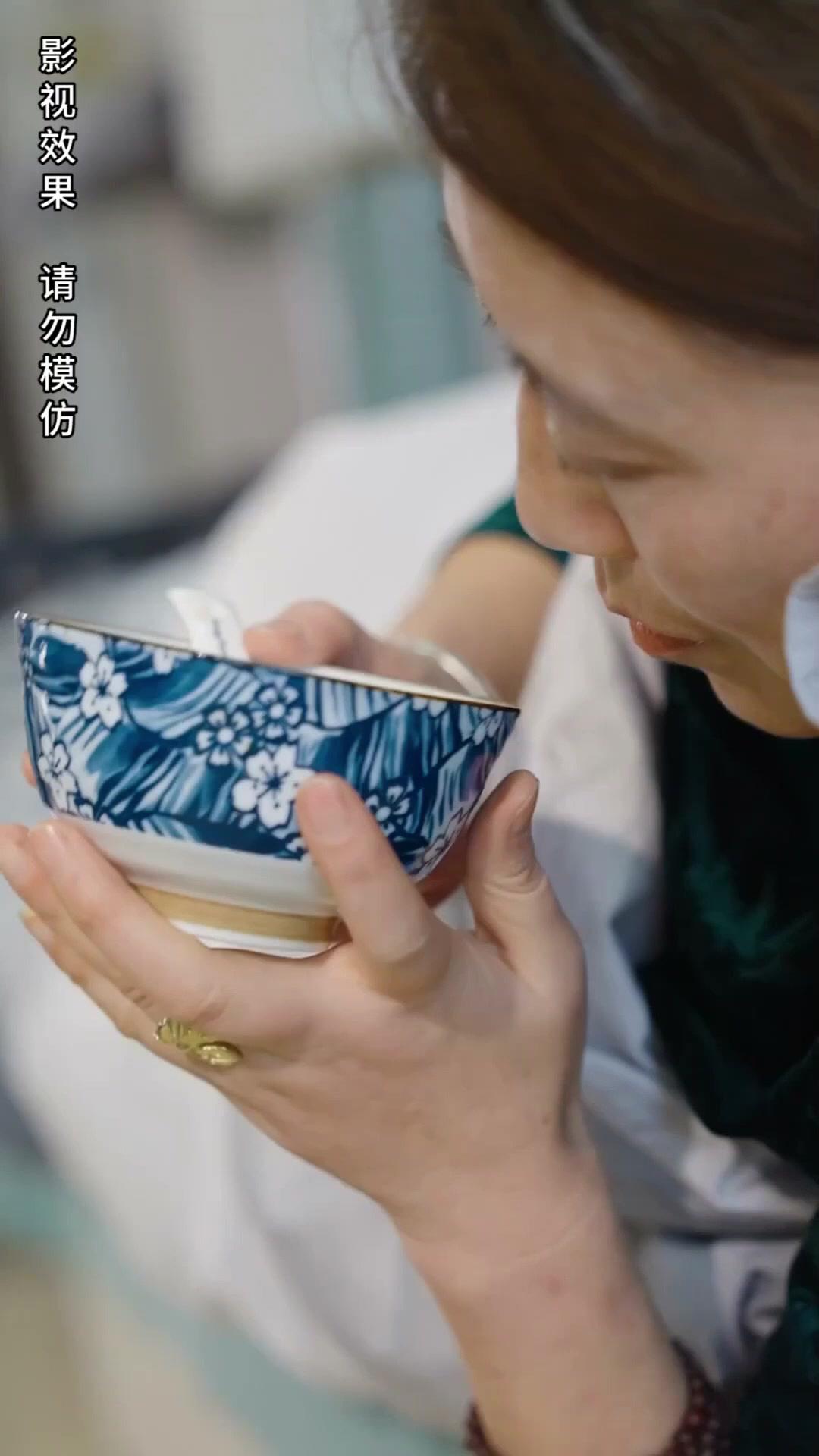 من تحت الرماد... يولد الحب