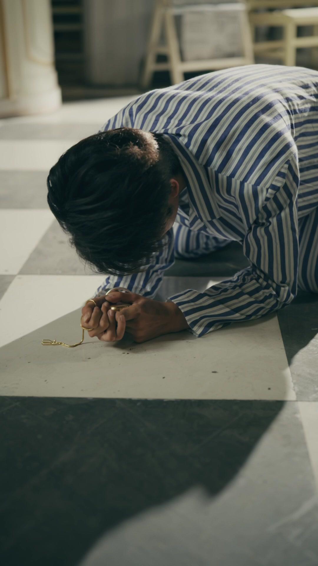 Die kleine Schuhputzerin