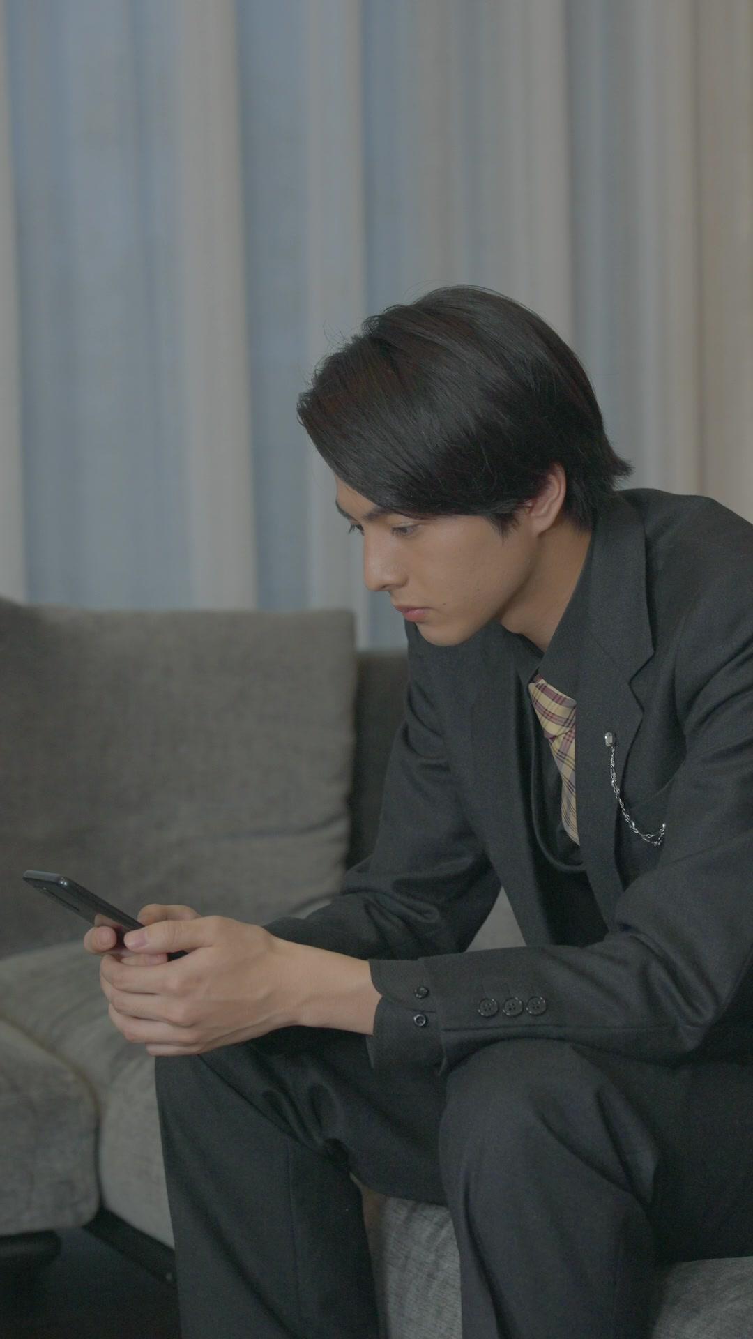 暴君がメイド服で料理？元令嬢を追放した夫の末路