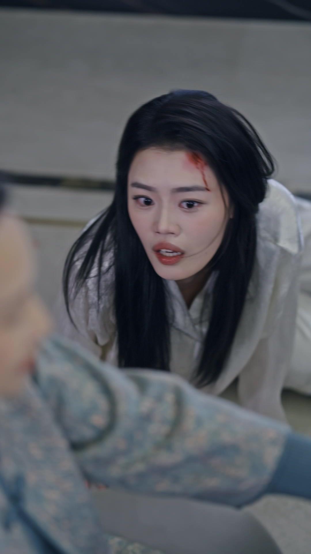 O Kapının Ardında