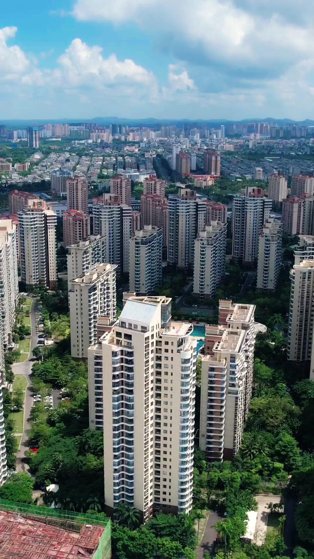 MARIAGE : RÉVEIL DE REINE