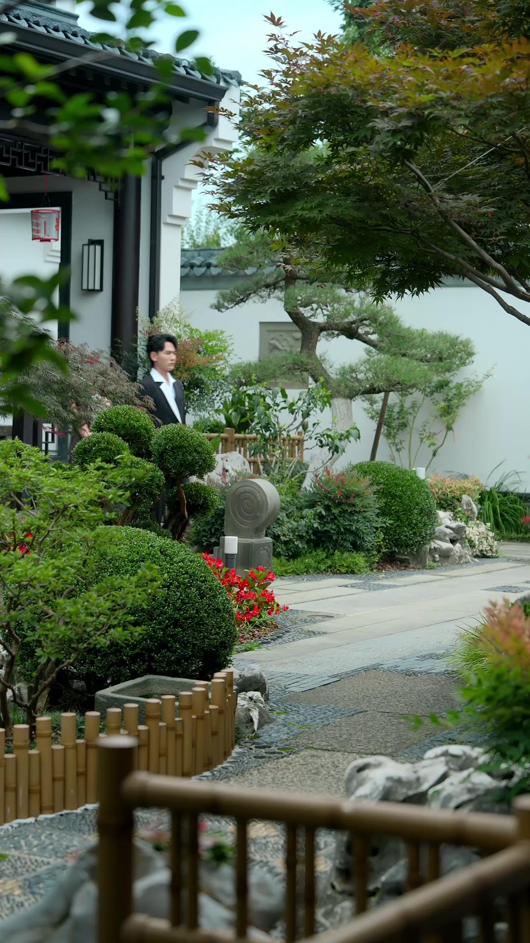 Gölgeler Senfonisinde Aşk