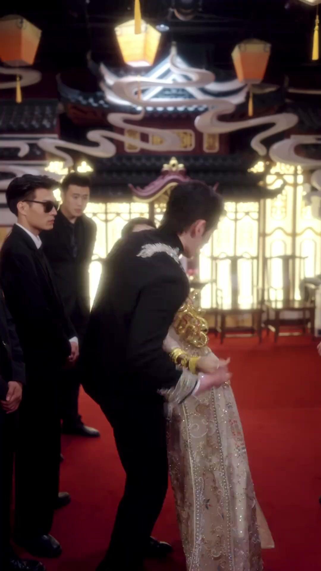 O Tirano e a Flor do Campo