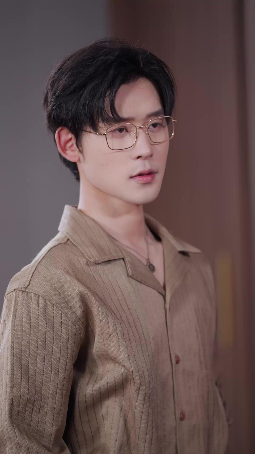 Ganti Ayah, Ubah Nasib