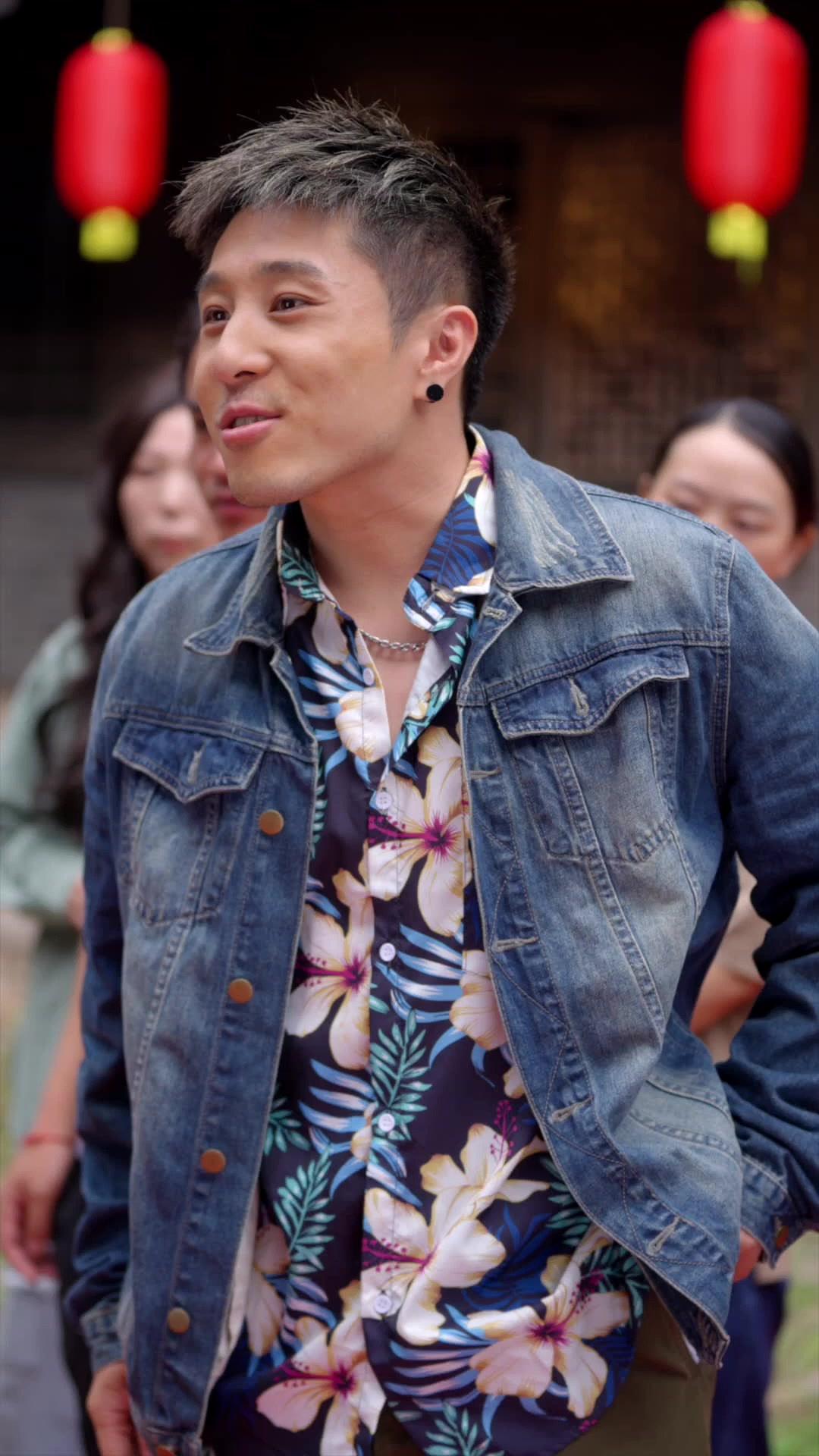 FLORAISON EN PLEIN ÉTÉ 