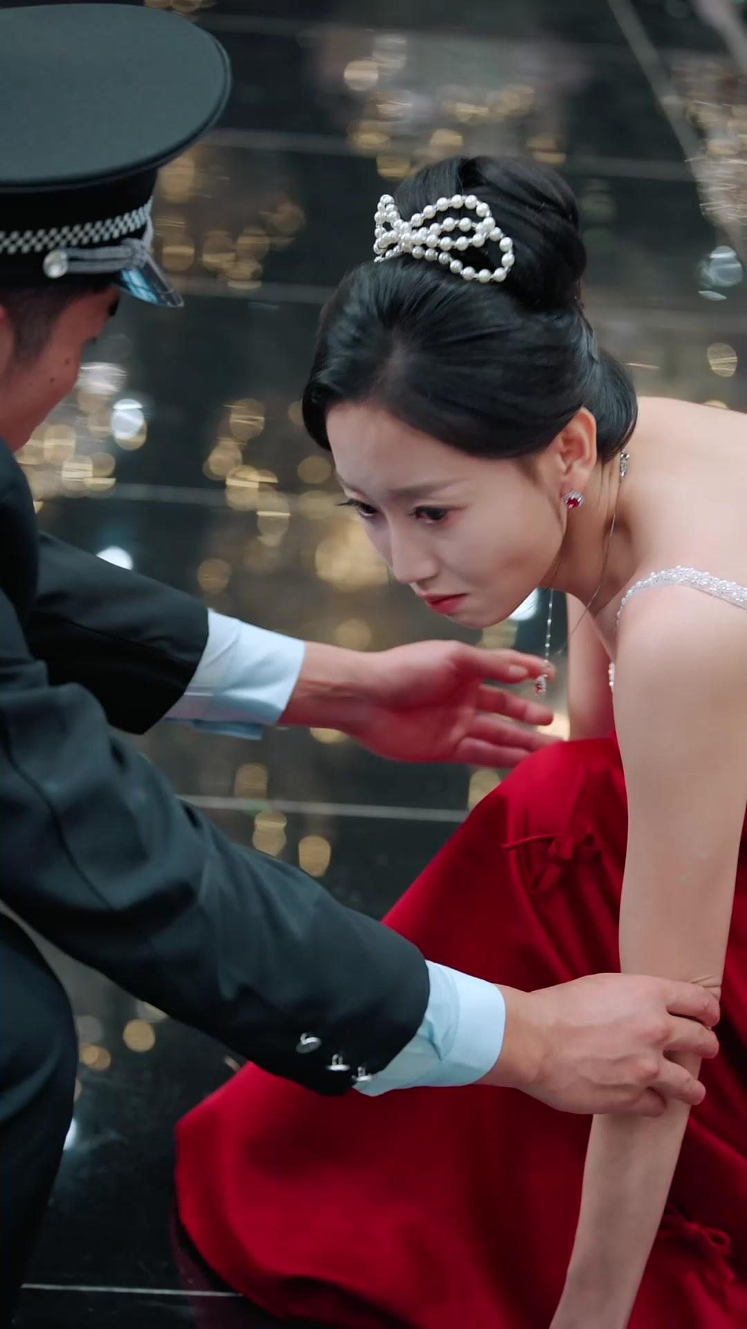 婚禮審判進行中