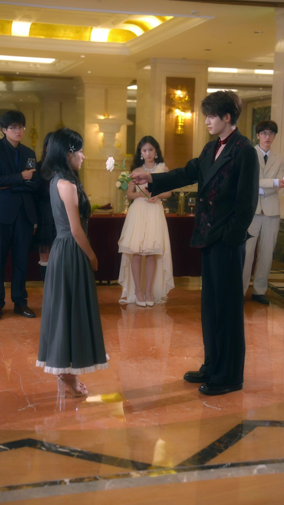 รักที่โอบอุ้มกันไว้