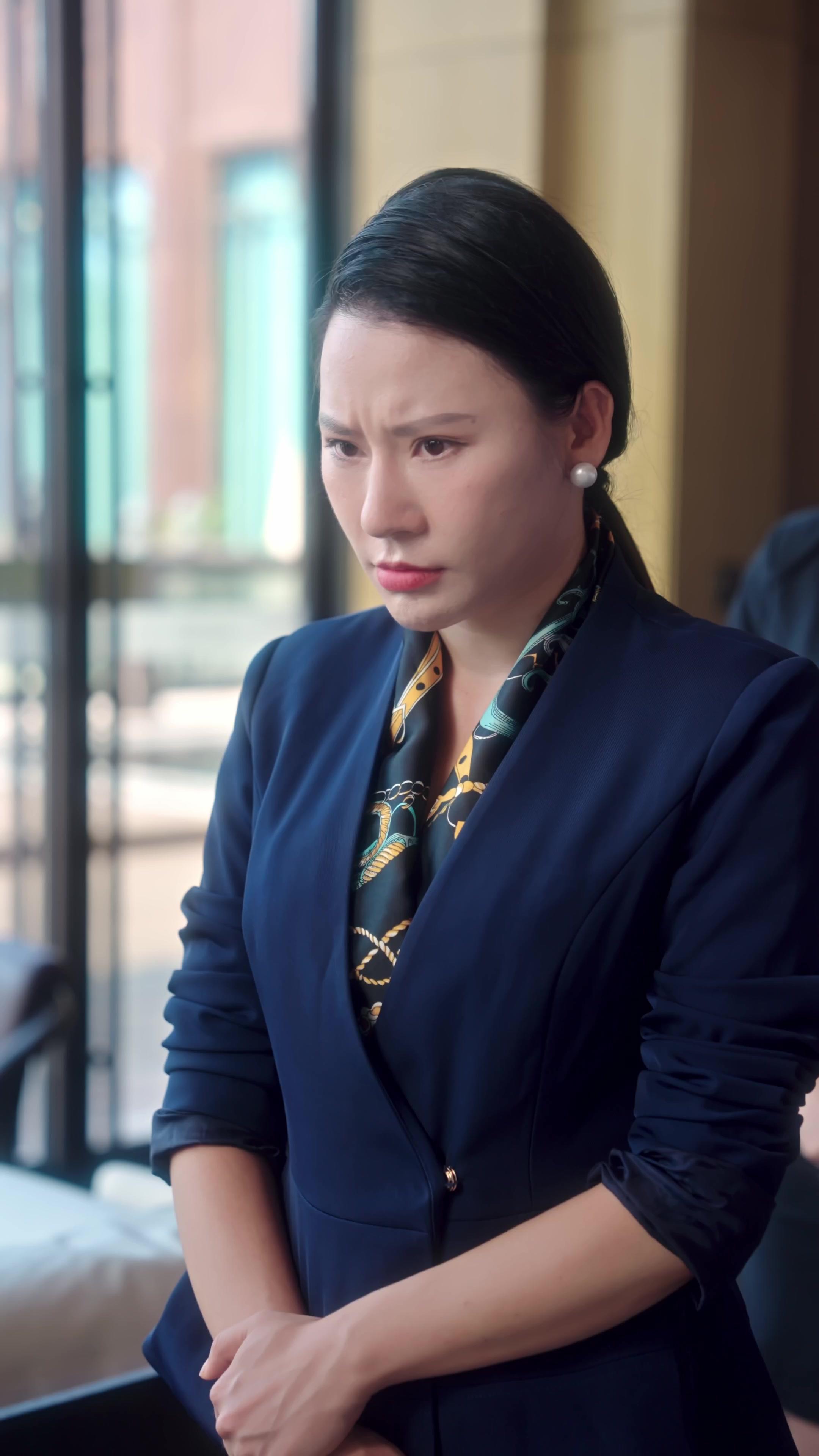 SON ÉPOUSE DES CHAMPS