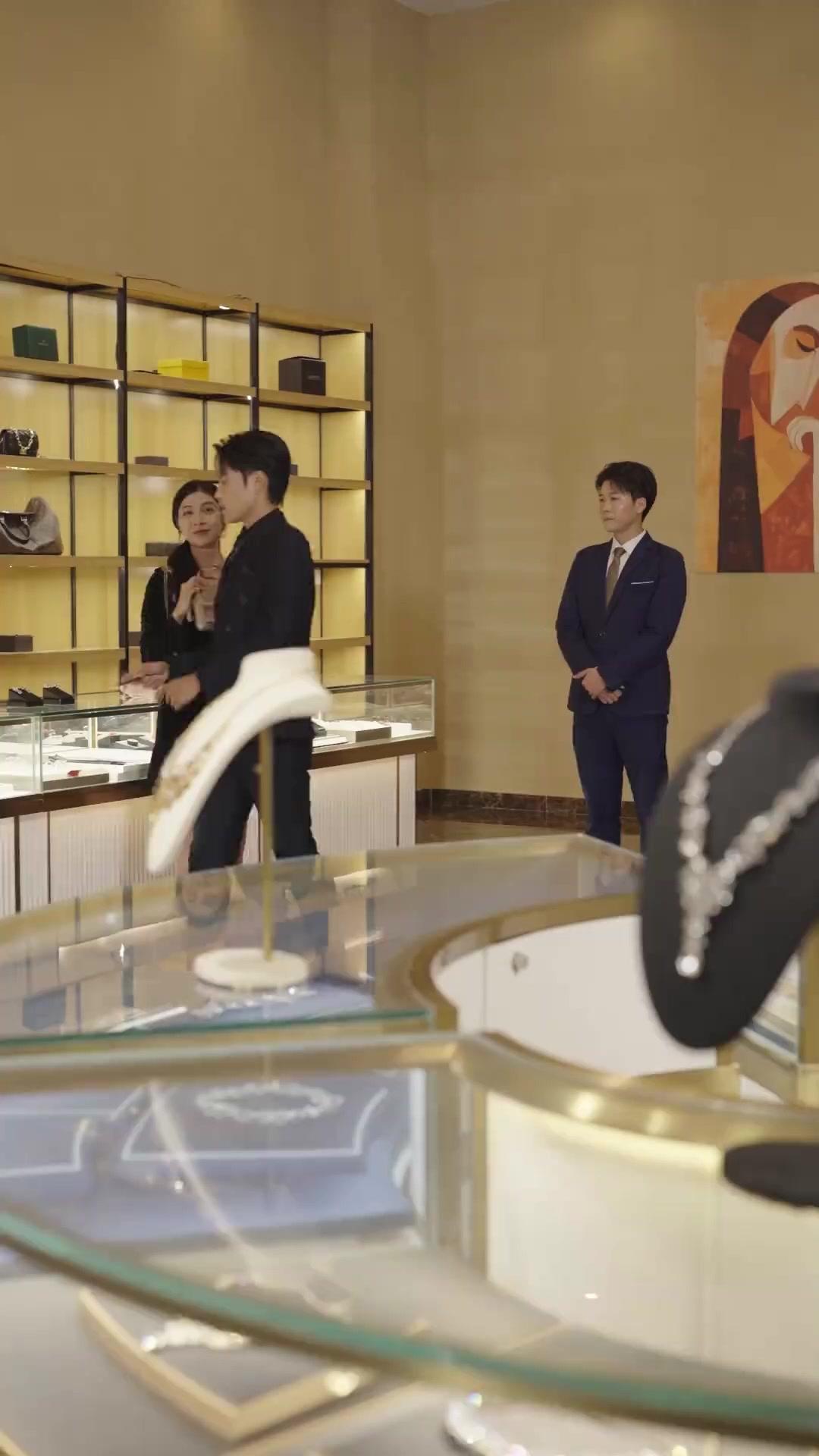 O Pingente de Jade Perdido