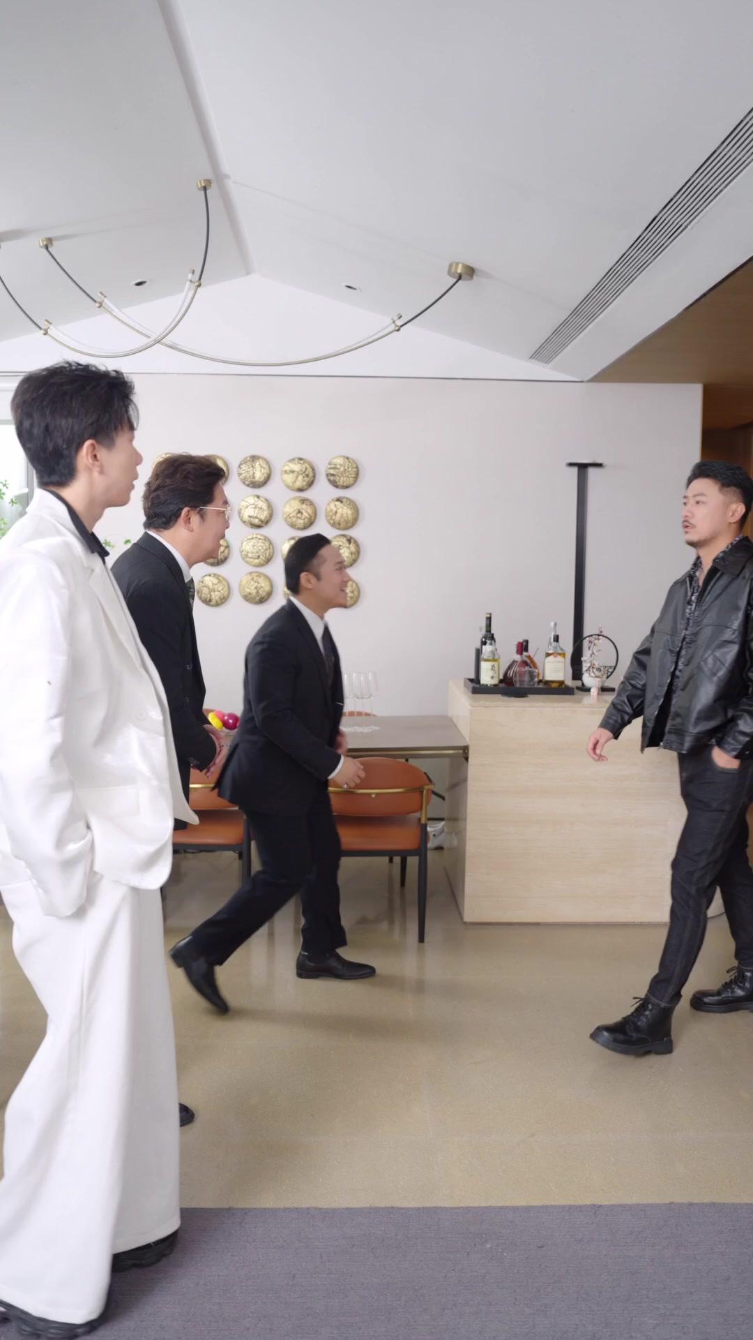 Si Jenius Catur Igo Berjari Emas