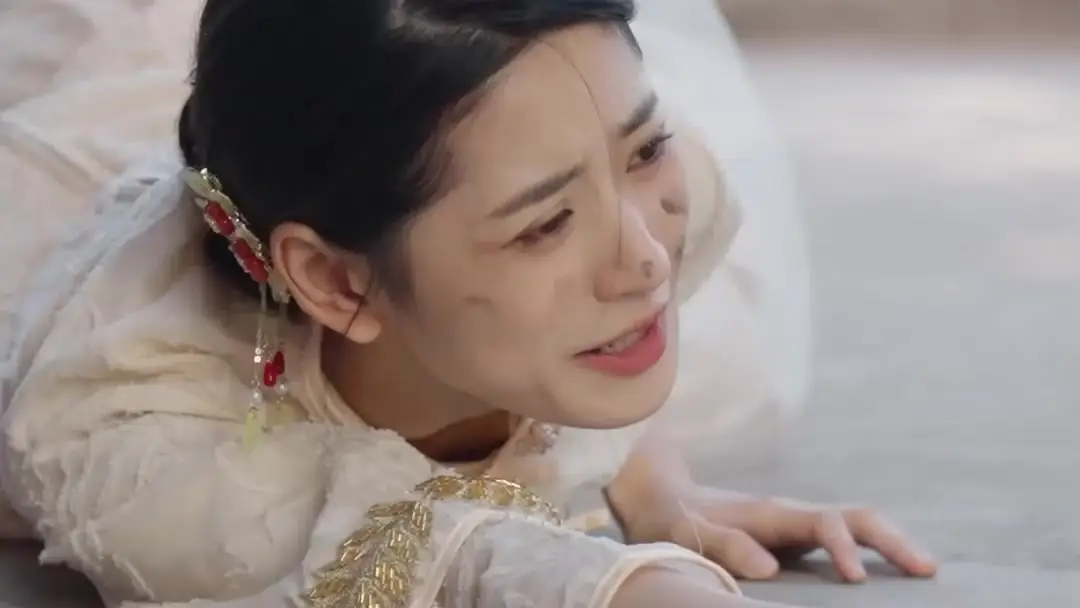 Princess Switch: The Bitter Revenge — The Courtyard as Confessional, Where Every Gesture Betrays