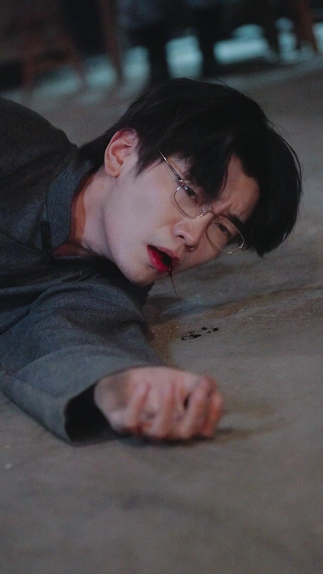 L'AMOUR PIÉGÉ DES JUMELLES