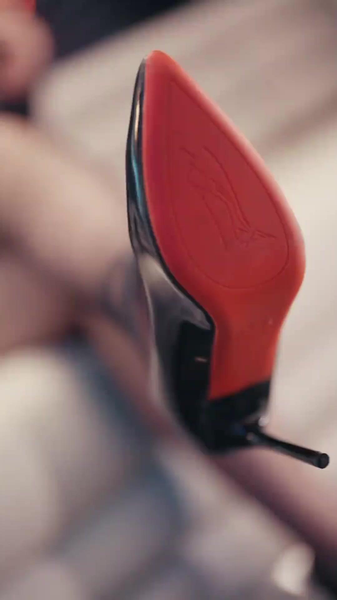 My Icy CEO Can't Resist Me