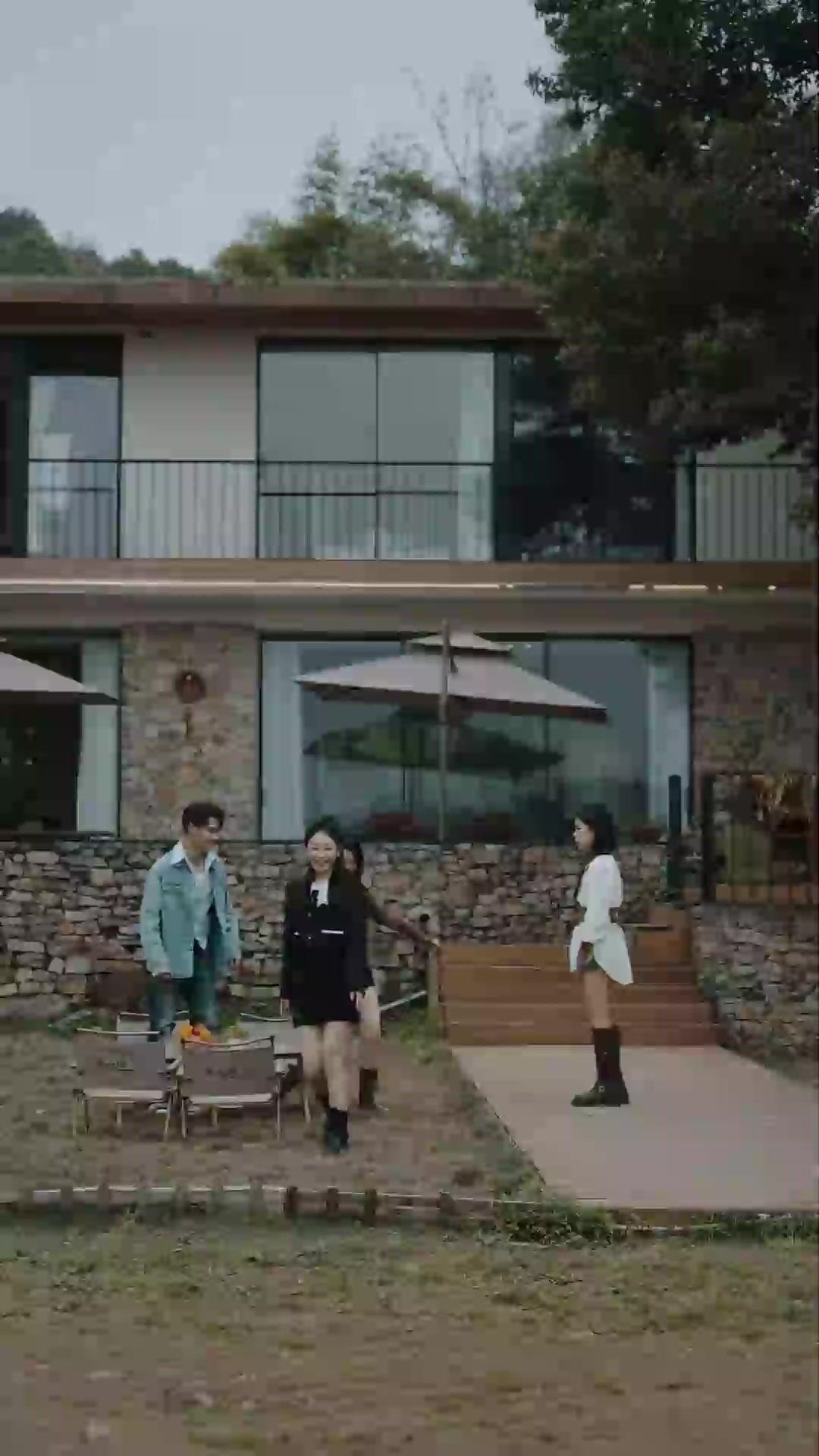 (พากย์เสียง)งูเหลือมยักษ์มาแล้ว