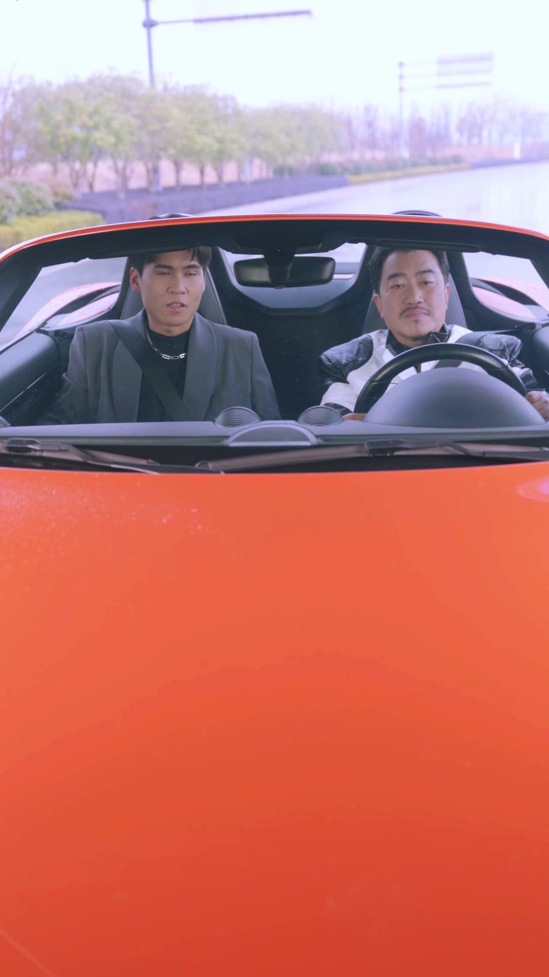 LE DIEU DE LA ROUTE EN TAXI