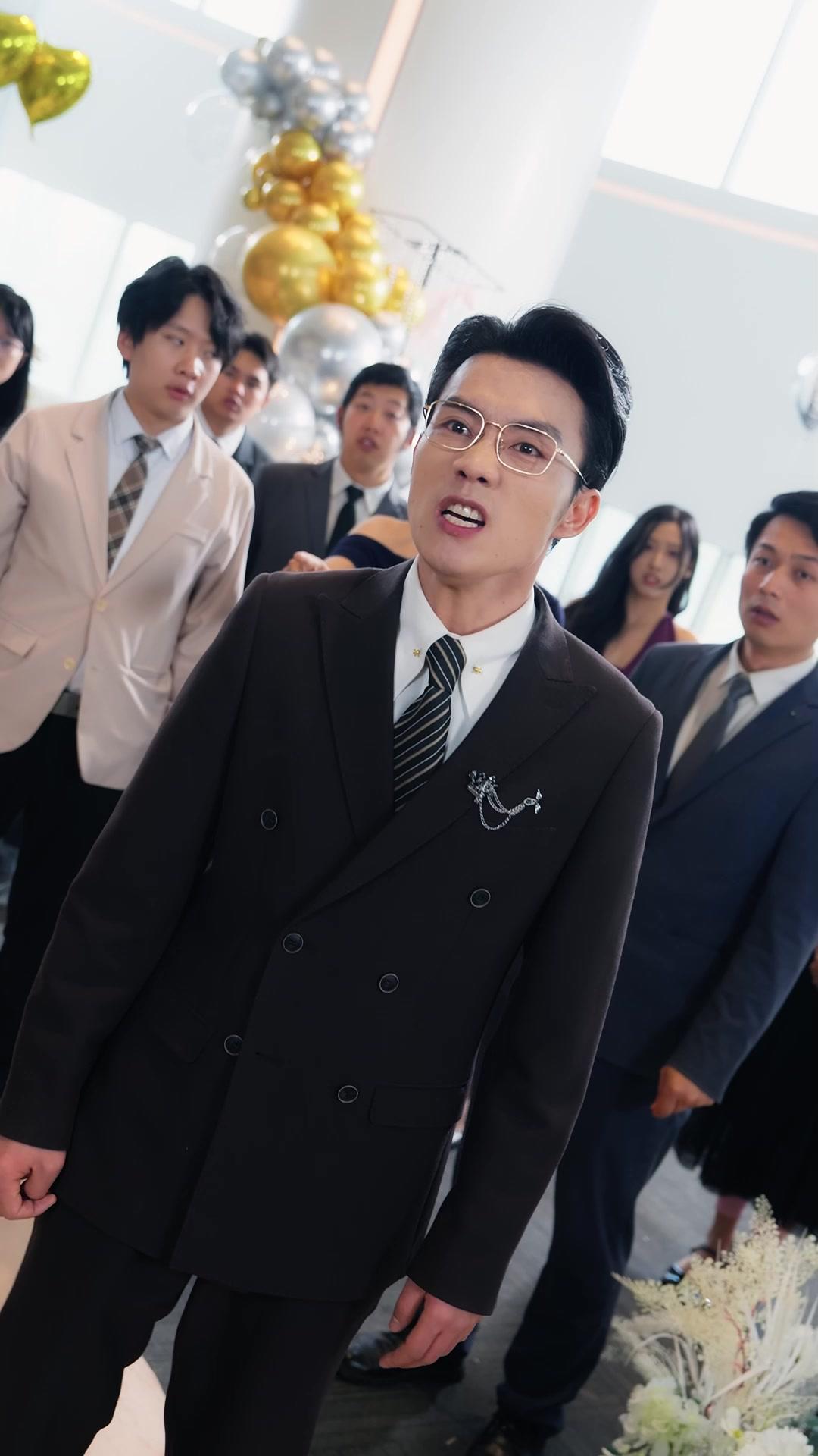 Con mi tarjeta, pagó a su amante