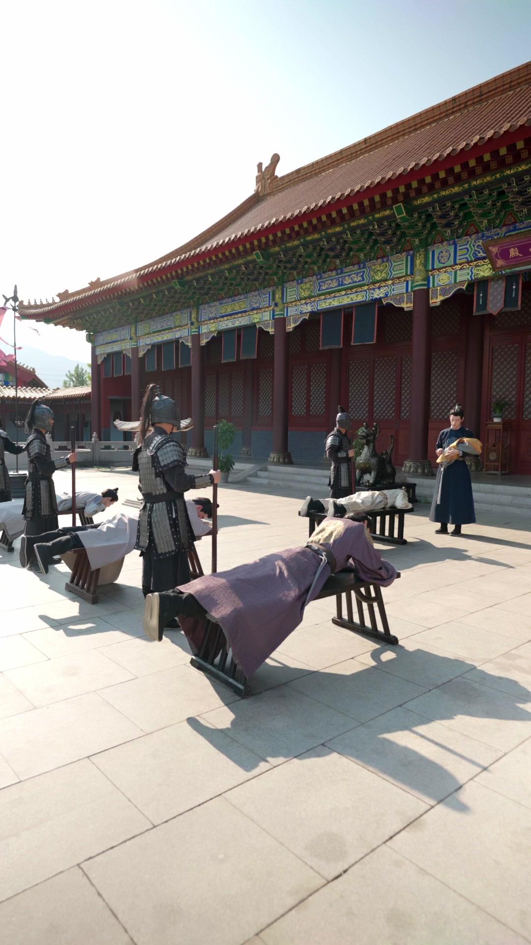 Seluruh Keluarga Mendengar Isi Hatiku