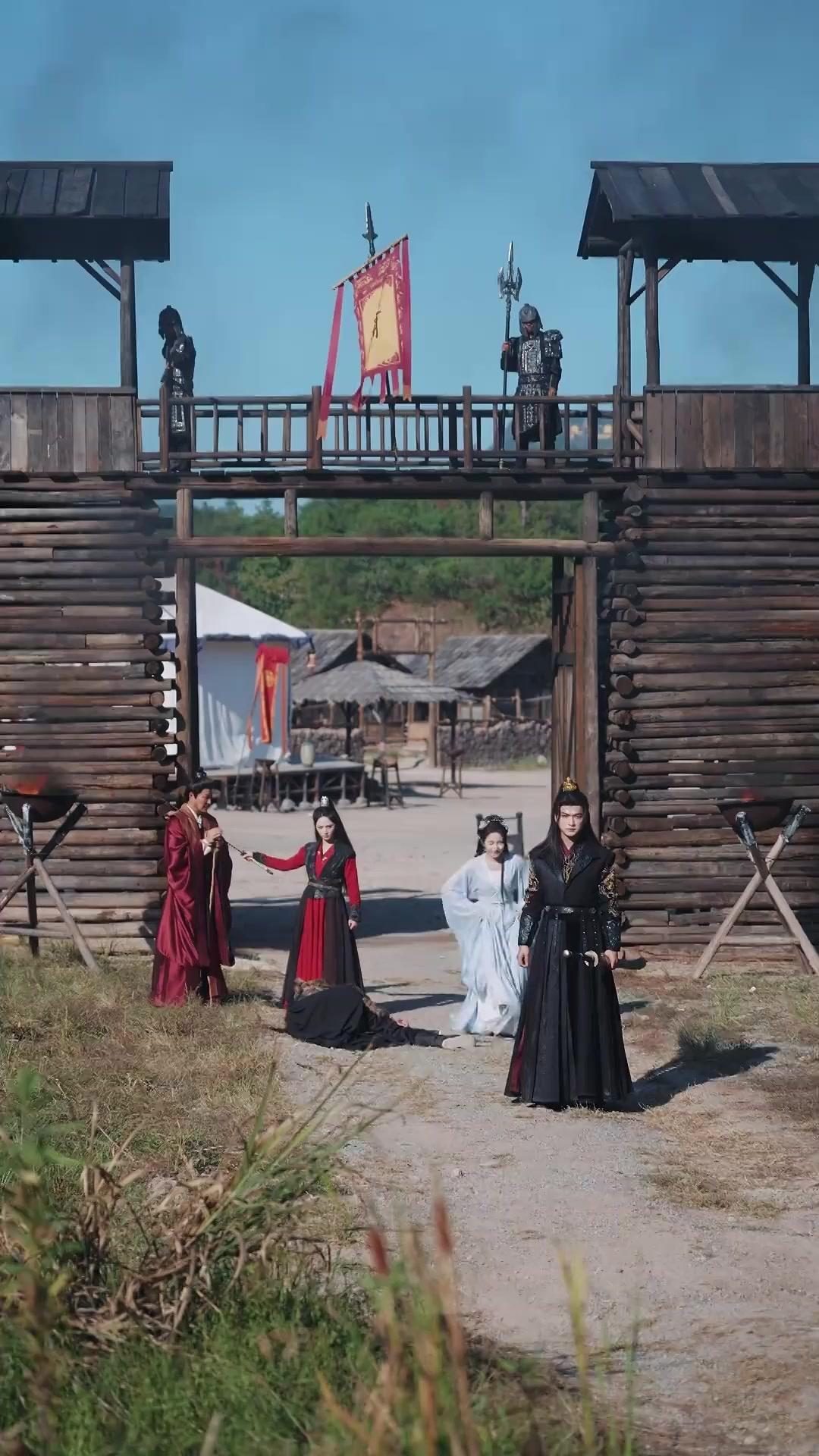 RECONQUÉRIR L'EMPIRE EN BRISANT LE TRÔNE 