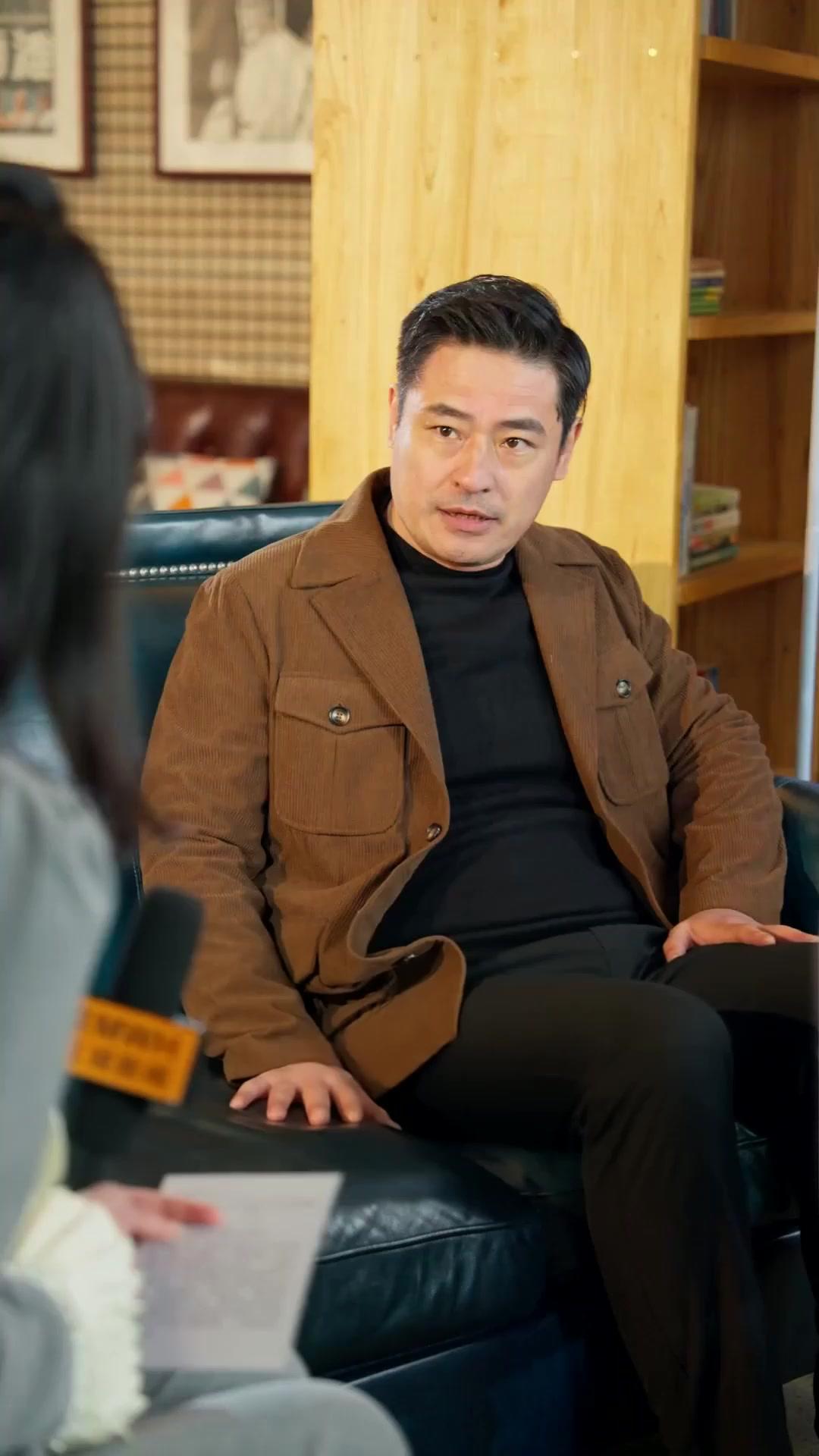 Tay Thần Cải Mệnh