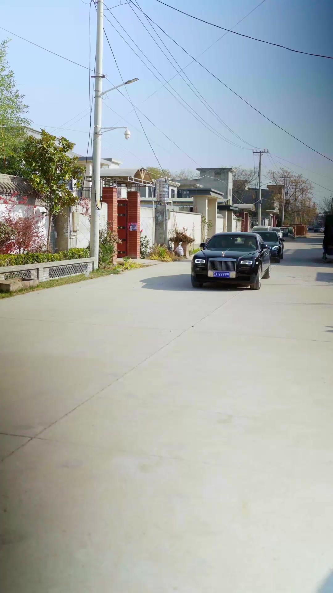 She Had No Idea How Rich I Am!