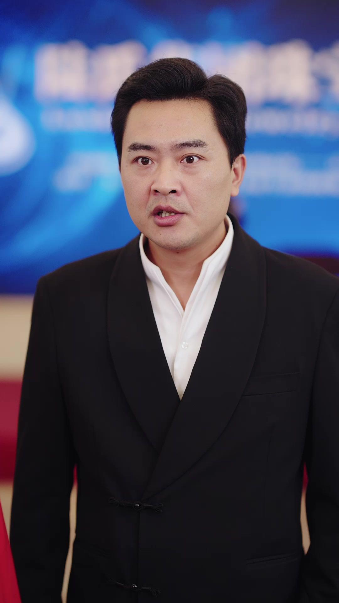 MAMAN MÉNAGÈRE : SON RETOUR FOU