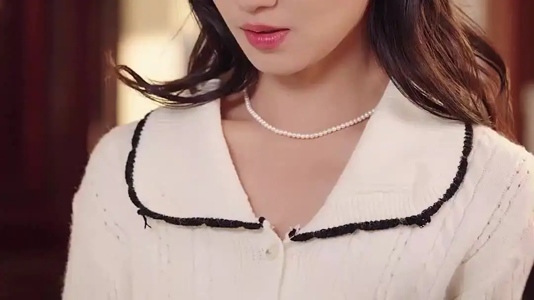 A Baby, a Billionaire, And Me: When the Tea Set Turns Into a Tribunal