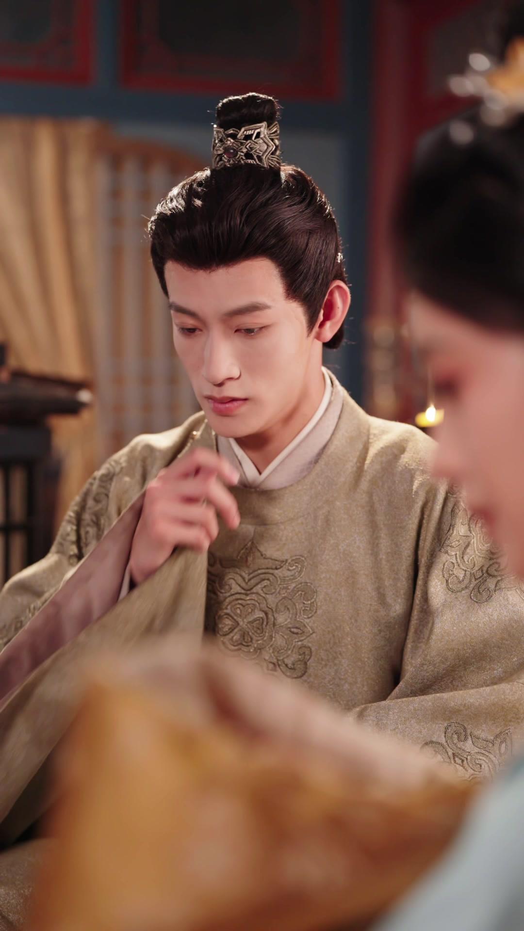 Puteri Mahkota Pilihan Takdir