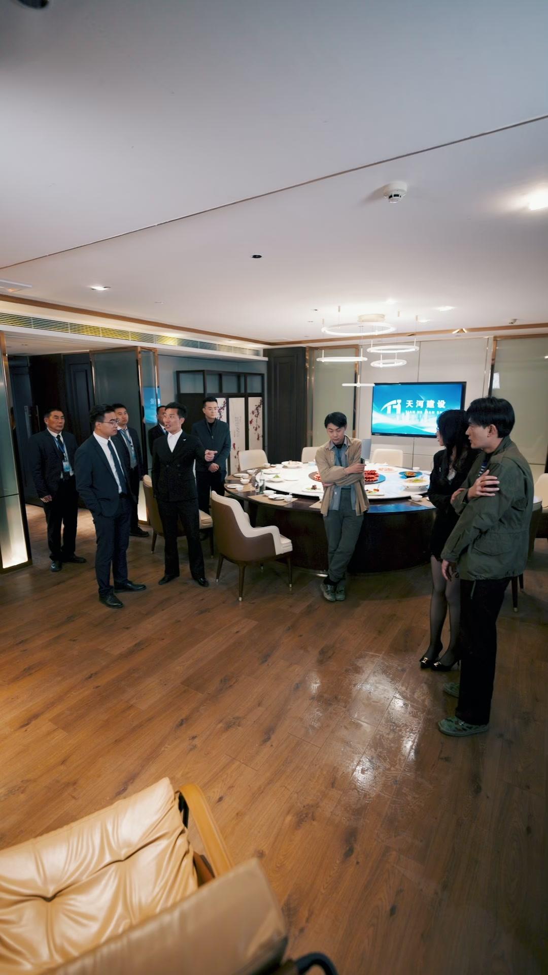 O Filho do Presidente na Obra