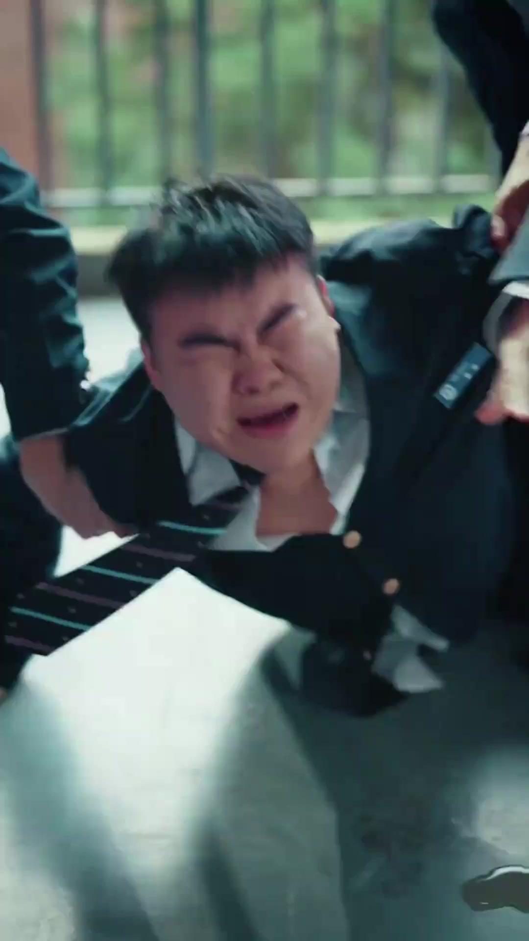 (더빙) 전학생, 그놈이 왔다