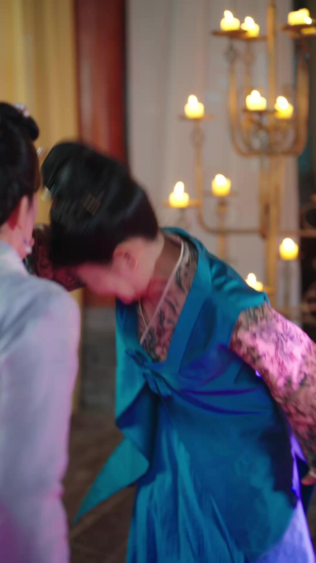 A Different Bride? No, She's a Demon!