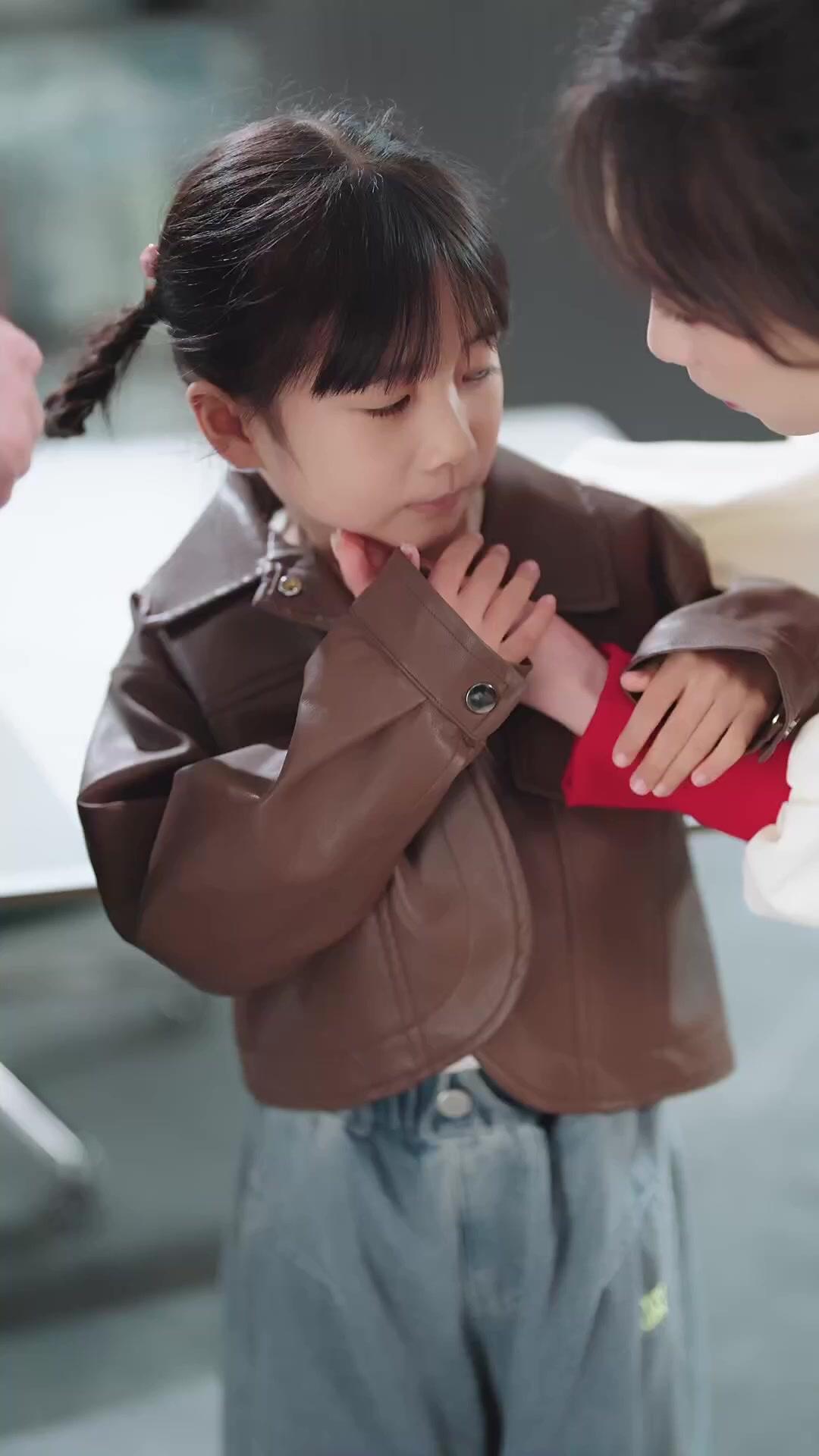 Rahasia Masa Lalu, Cinta dan Balas Dendam