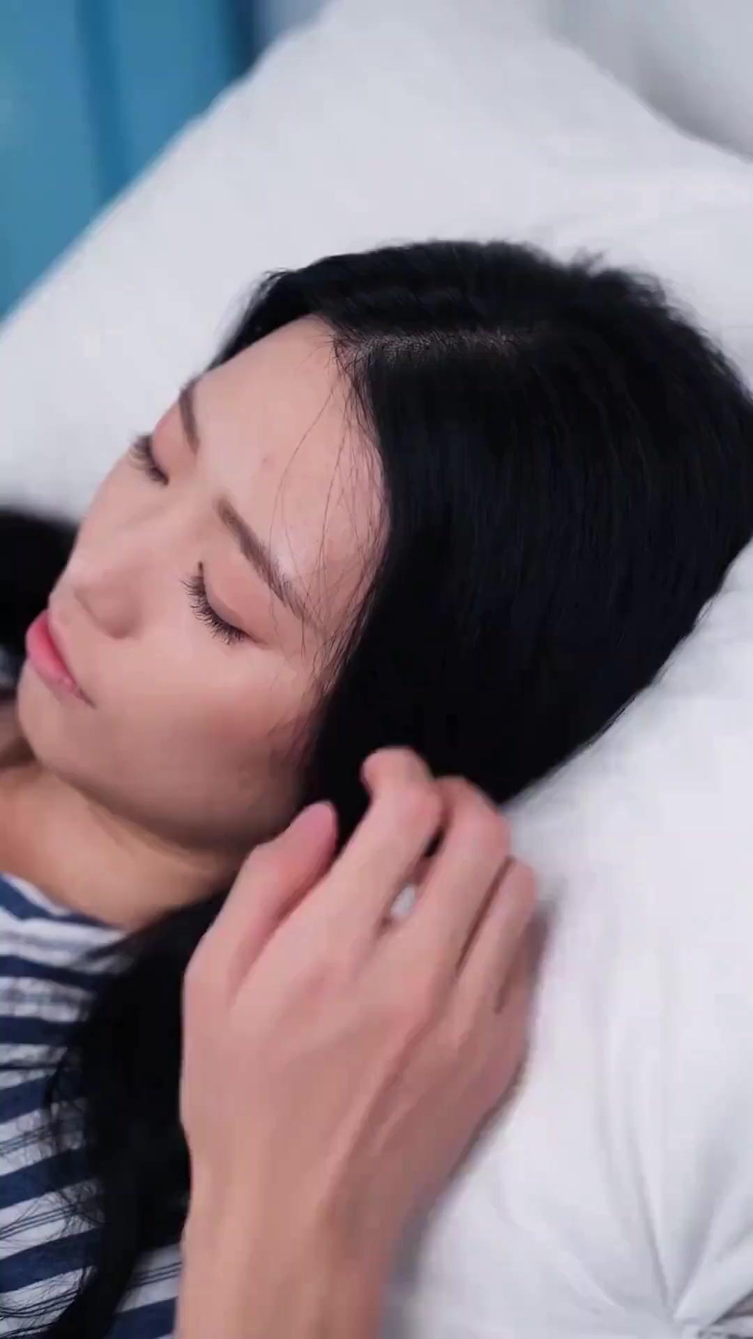 (พากย์เสียง) รักเป็นแผล