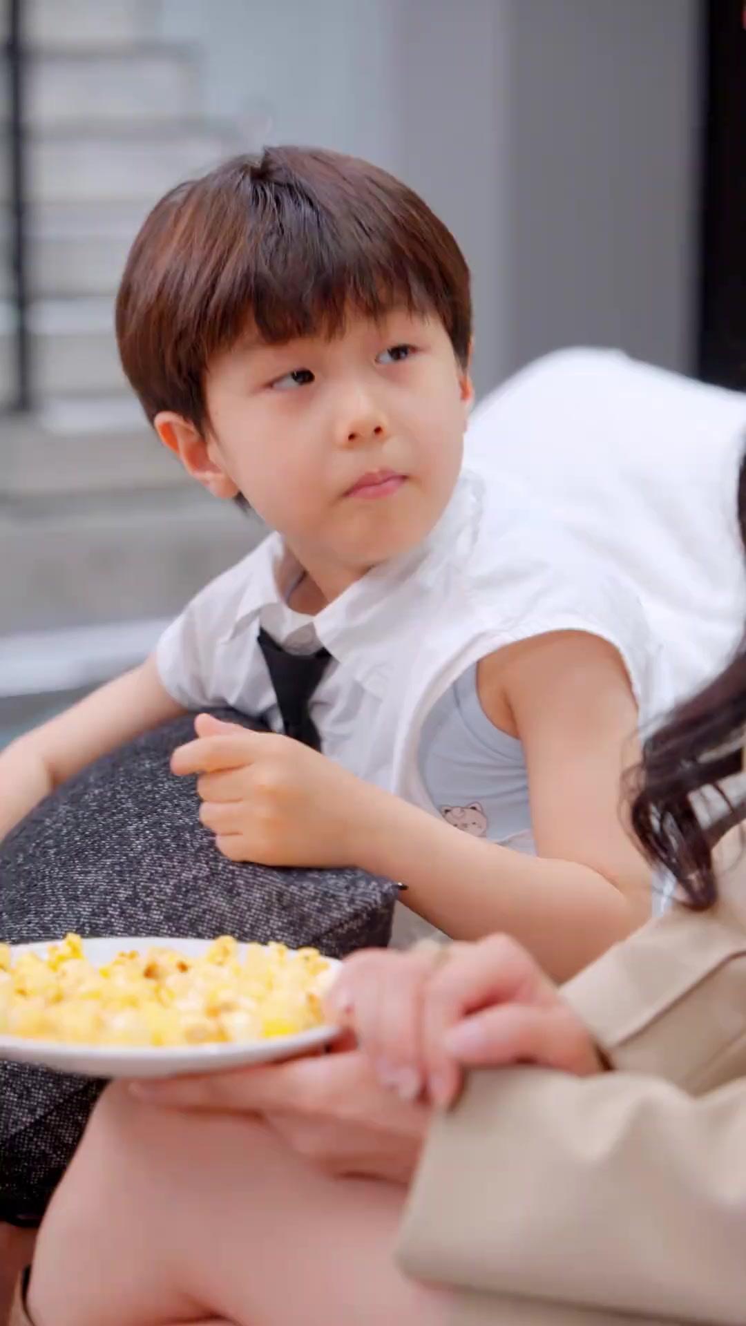 (Doblado)El amor se fue al dar la espalda