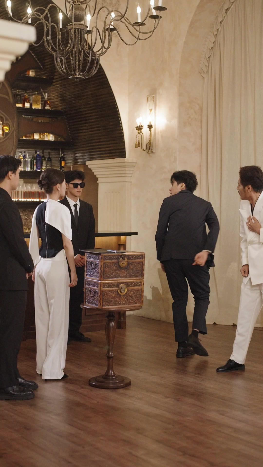 Cô Vợ Giả Ngốc