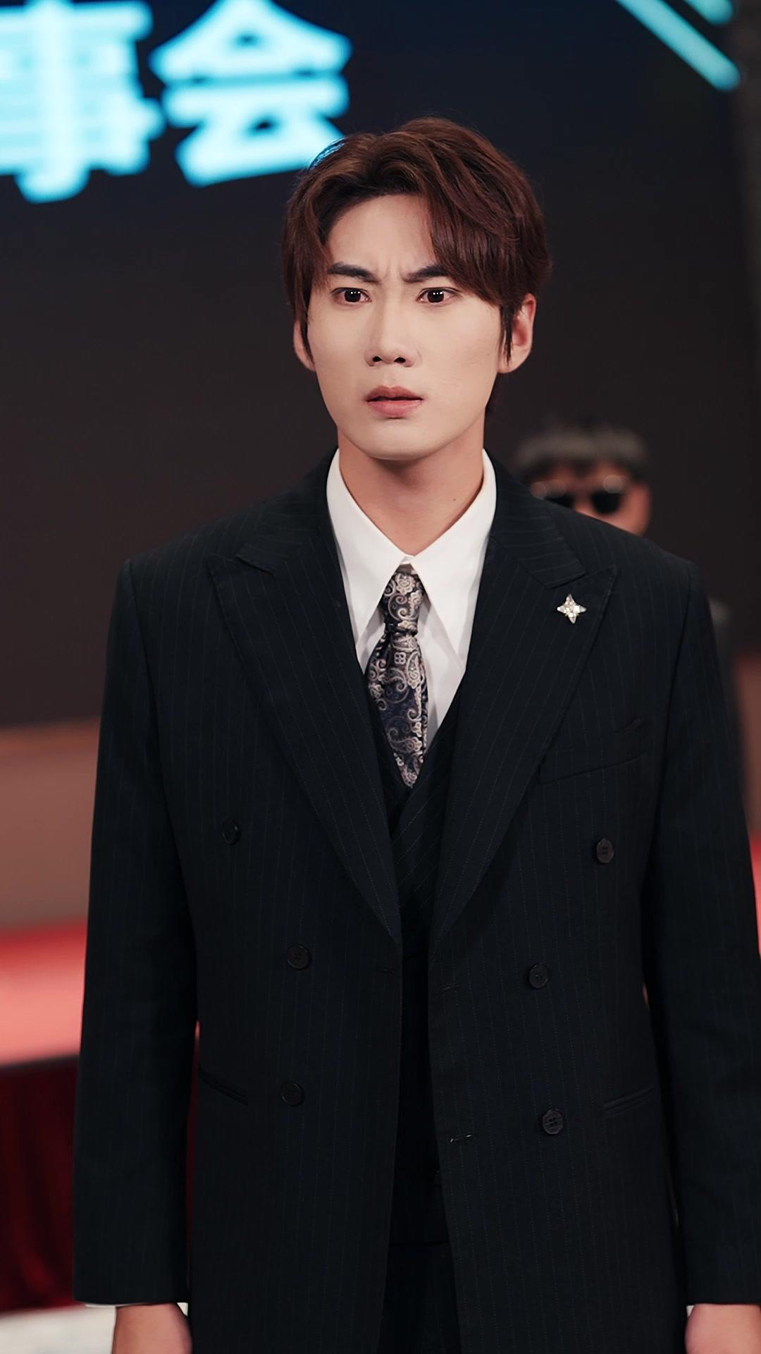 Irmã Poderosa, Rainha Máxima