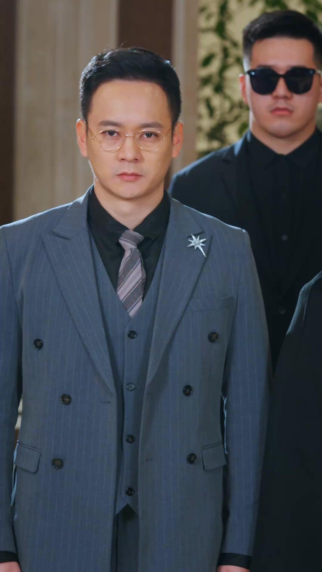 窮養二十年，開局配總裁