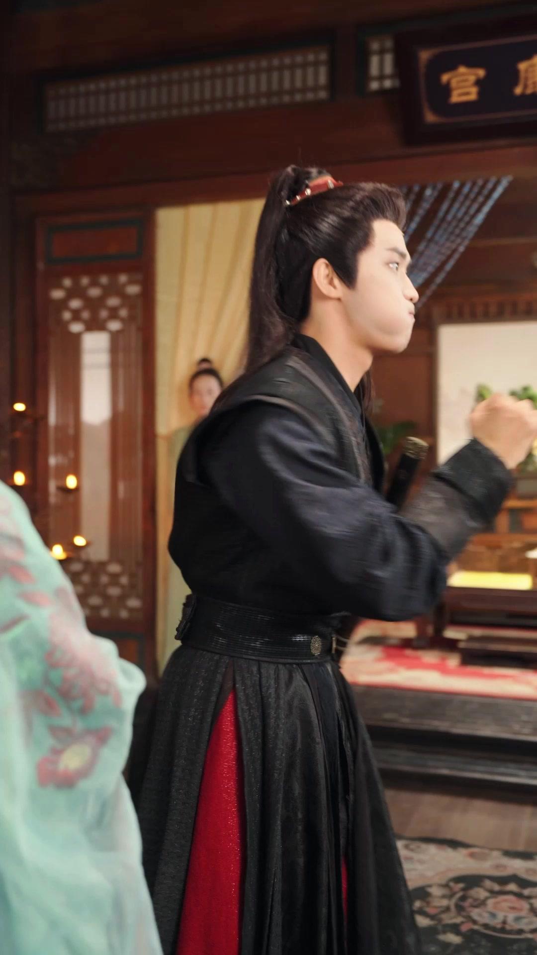 Bad Girl Wins the Emperor