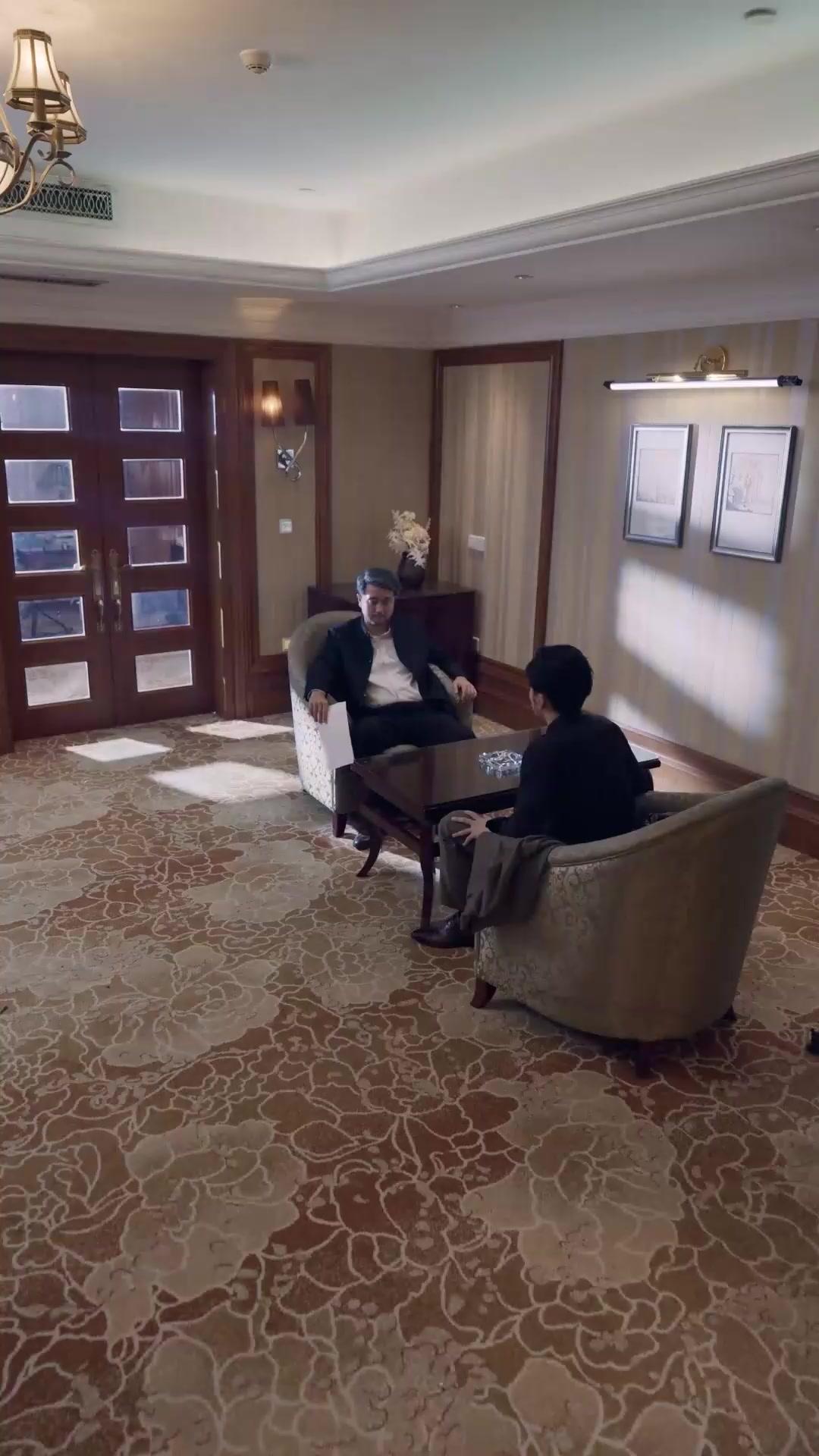 (Doblado) ¡Mi abuela es una niña!