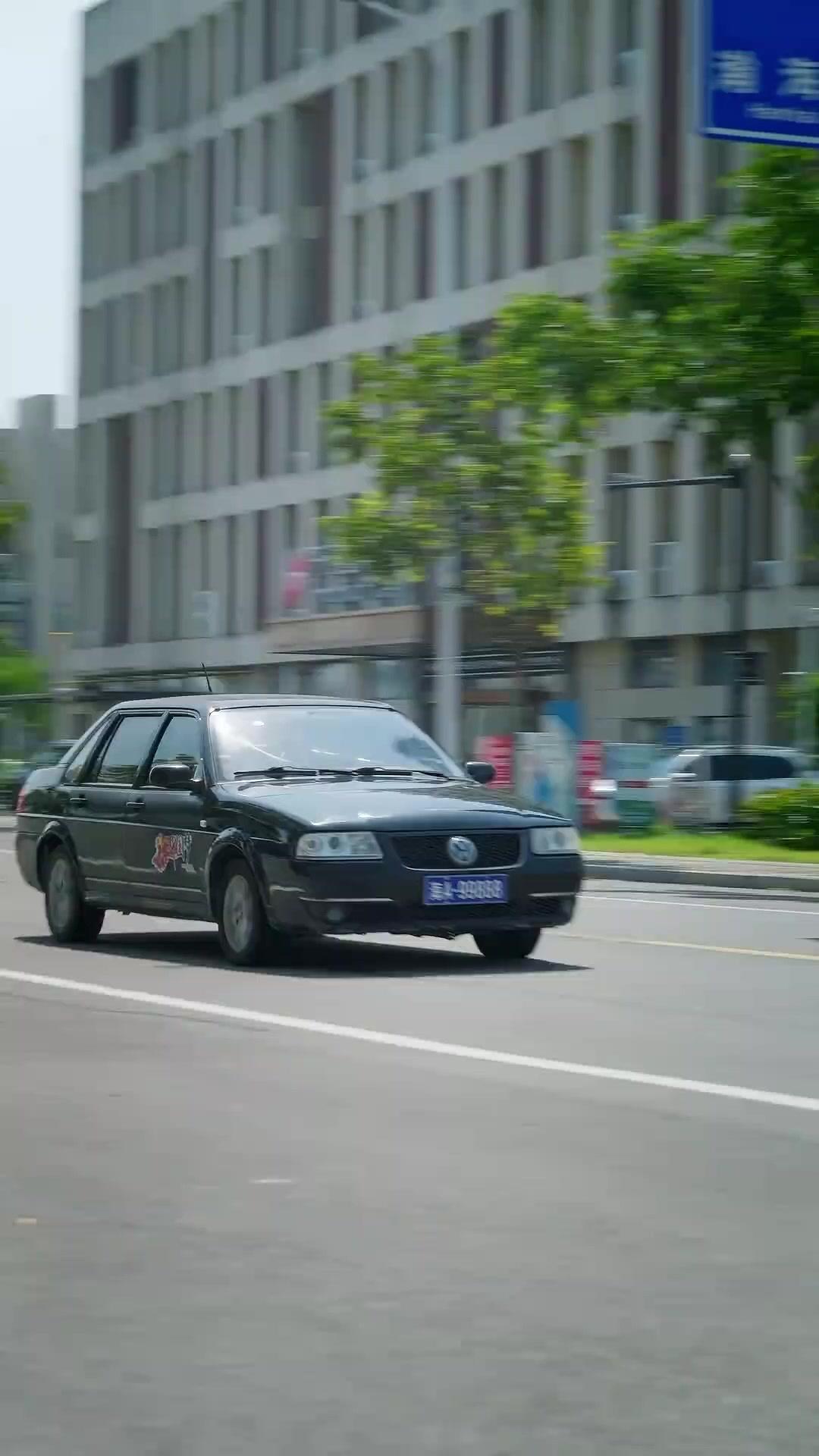 Mio Marito Ha Prestato l'Auto alla Sua Ex