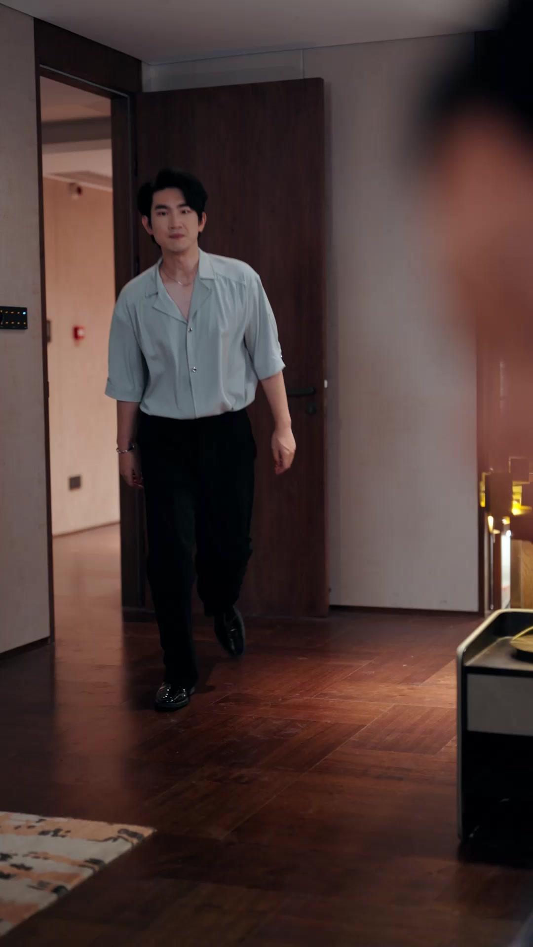 王牌女警踢豪門