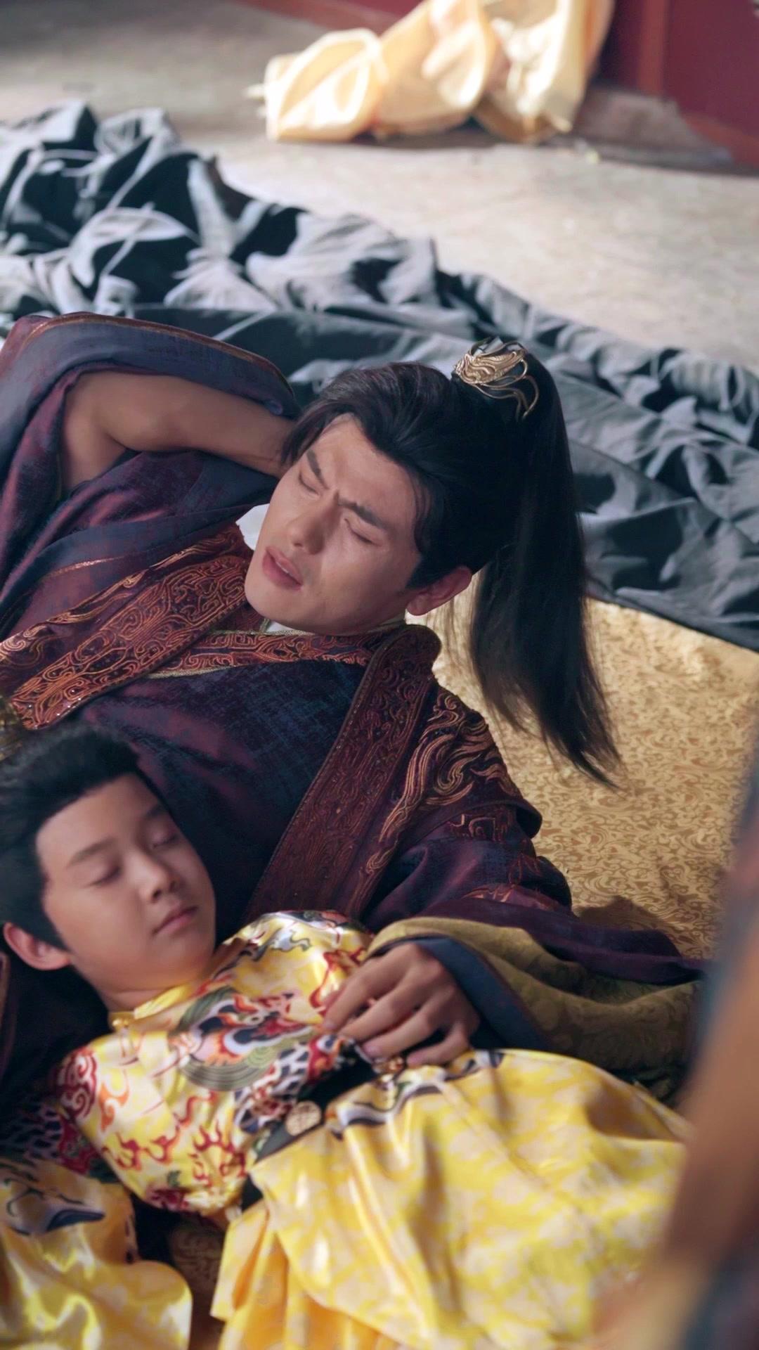 La emperatriz se rebela