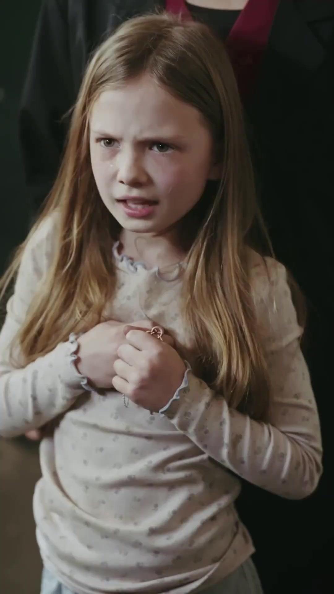 (Doublage) DANS LES BRAS DE MES TROIS ONCLES