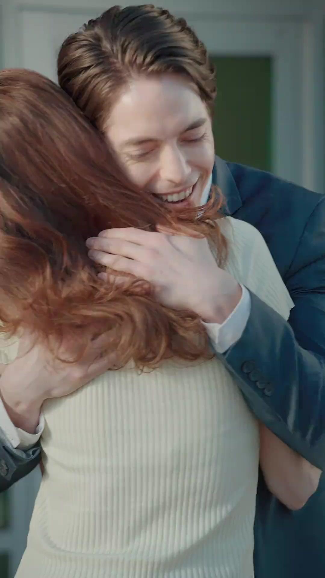 बुरी वधू vs सीईओ की गुप्त माँ 