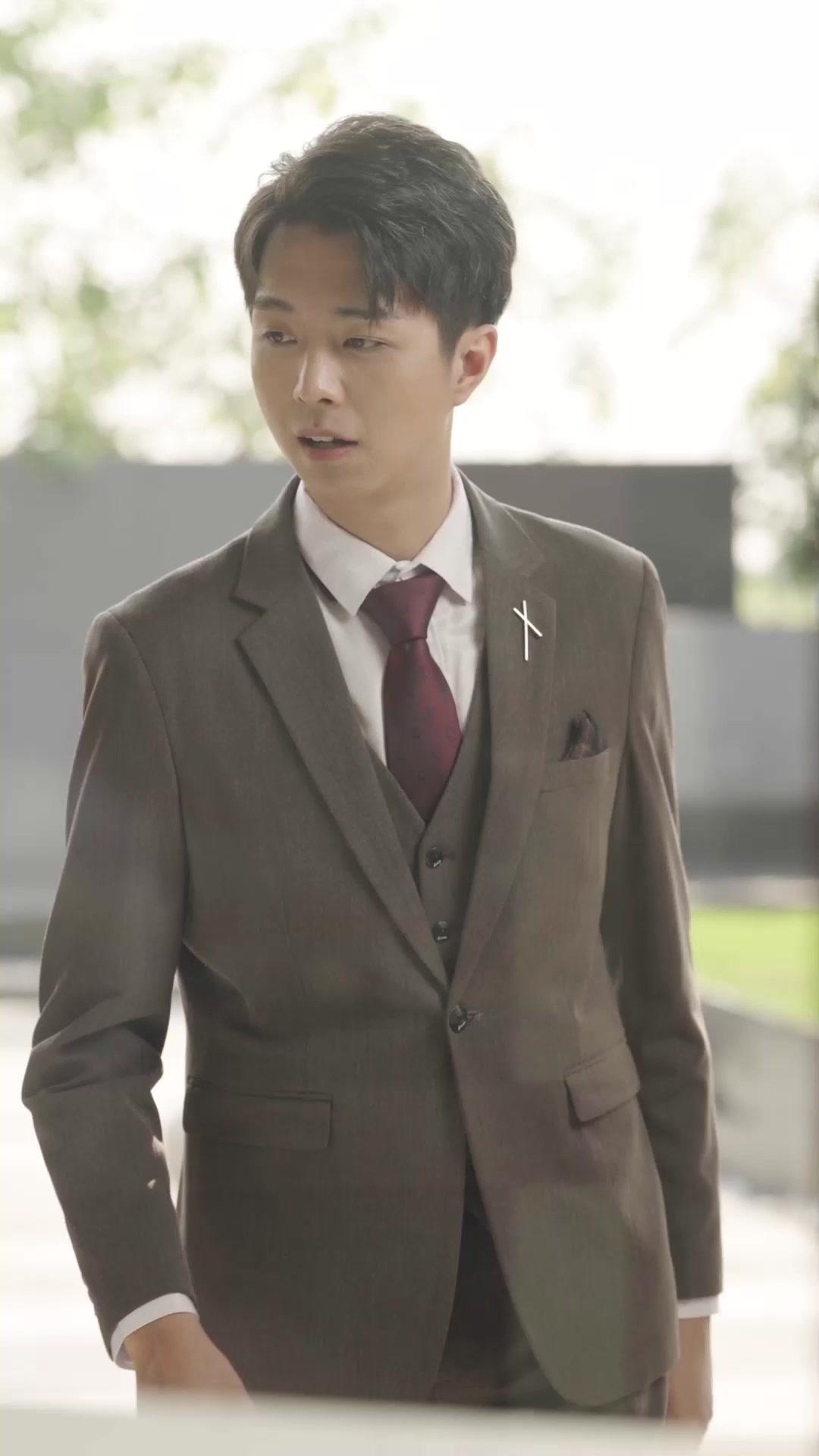 LE VRAI ET LE FAUX HÉRITIER MILLIARDAIRE