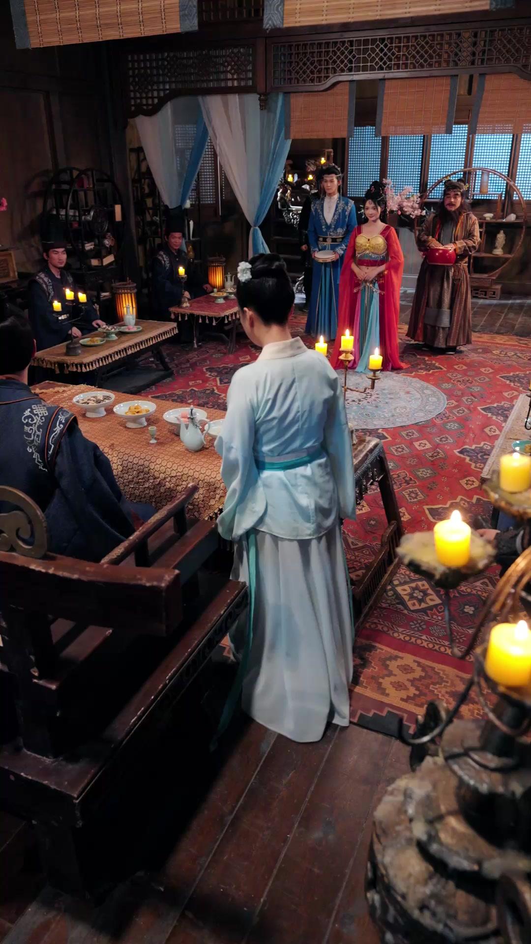 SOUS L'ENNEMIE, VERS L'AMOUR