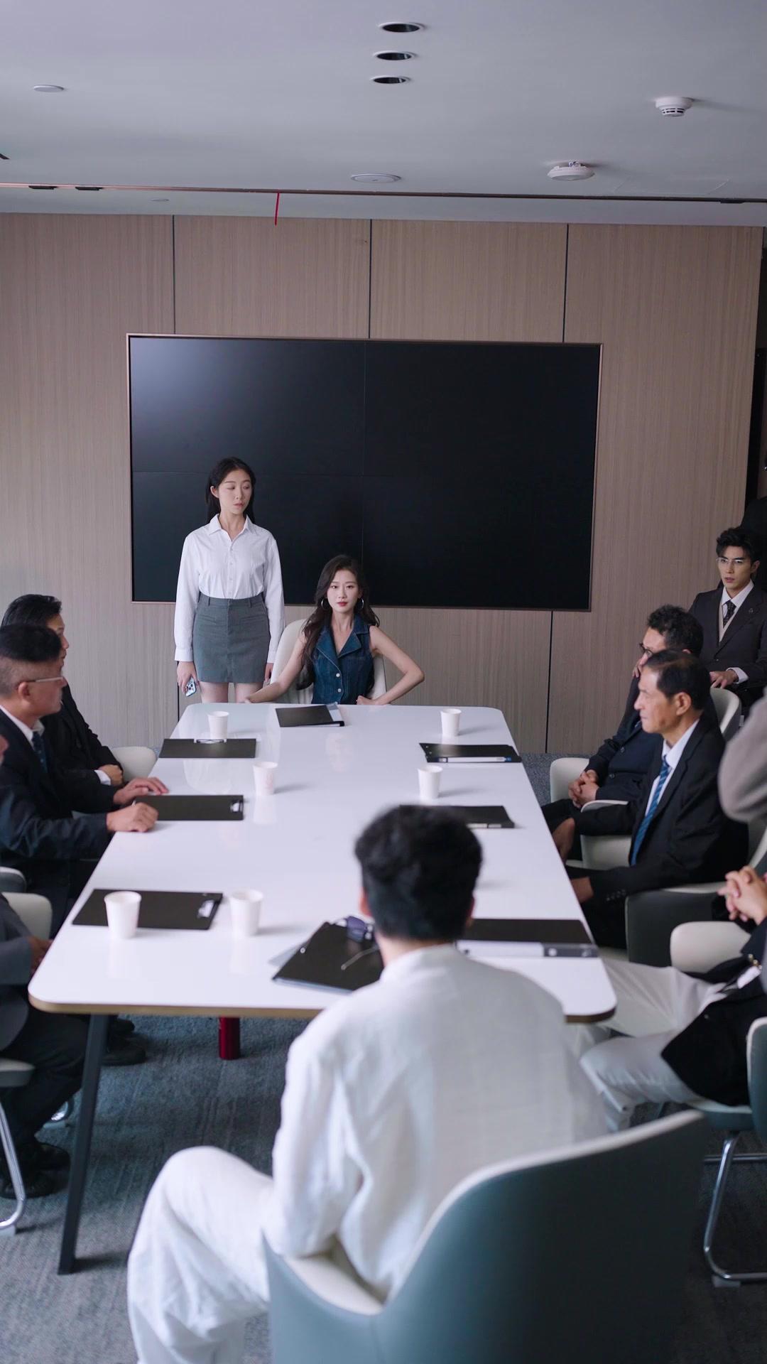 Cô Vợ Giả Ngốc