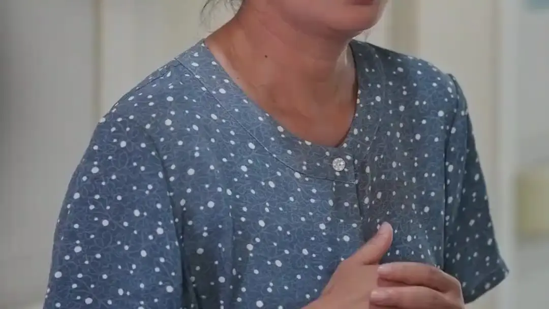 The Nanny's Web: Bruises, Brooches, and the Language of Unspoken Truths