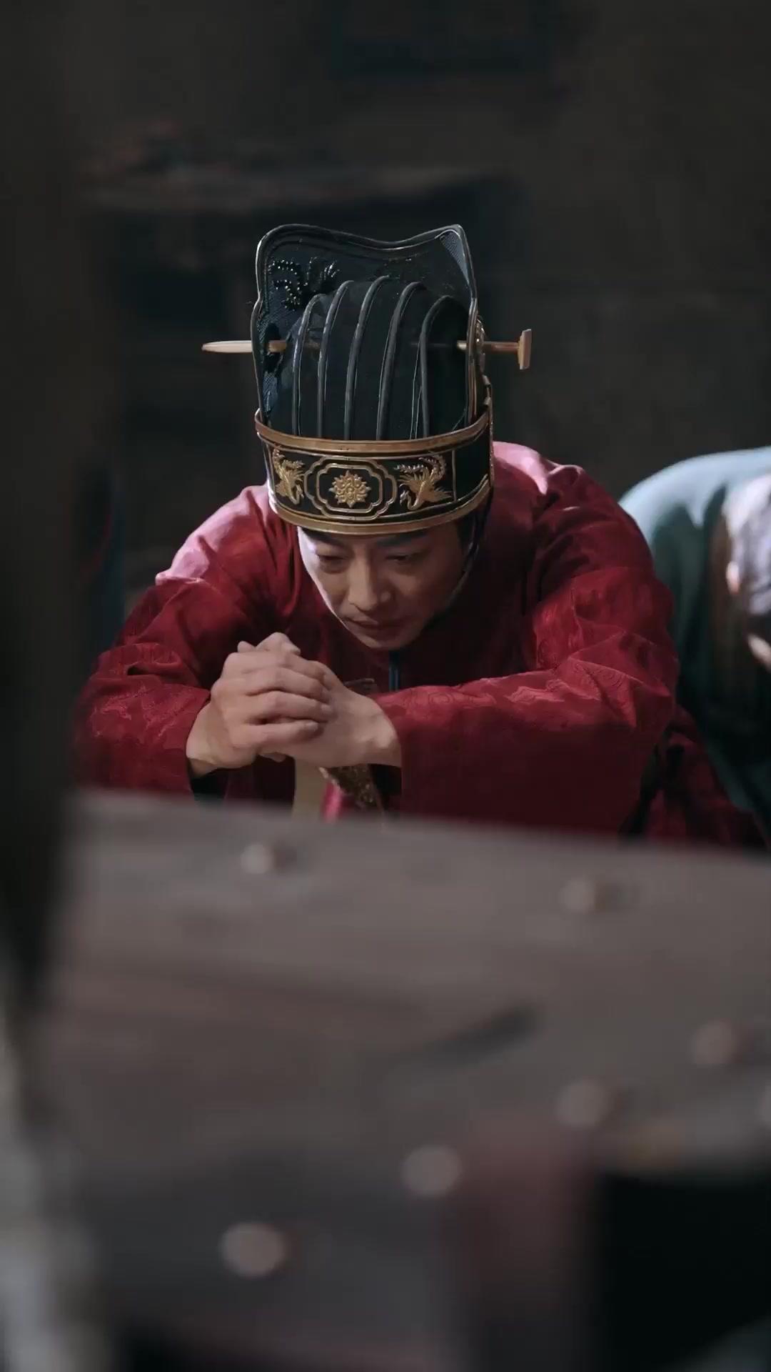 Here Comes The Emperor