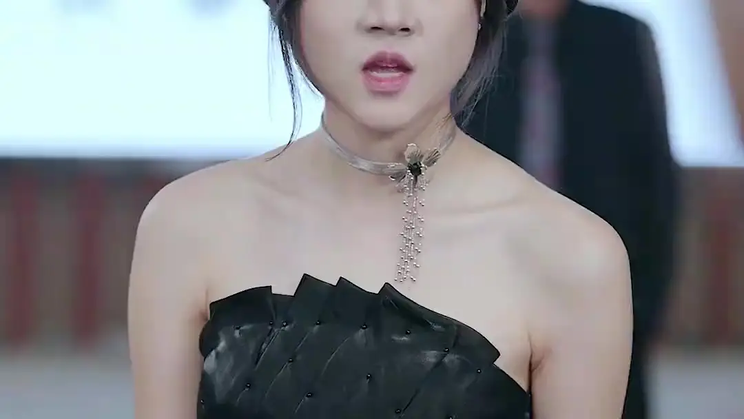 After the Divorce, I Ended My Ex-Husband: When Pearls Meet Velvet and Truths Shatter